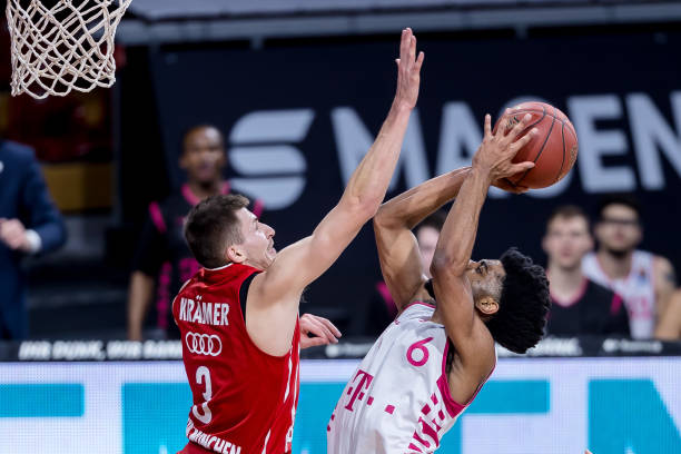 年轻力量正 年轻力量正